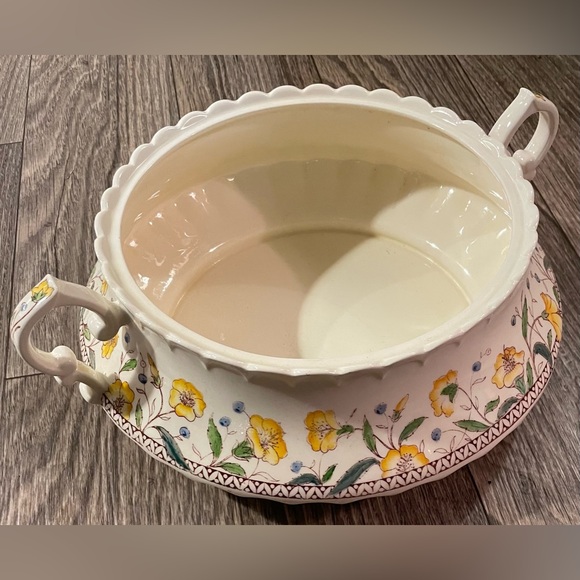 Large Vernon Kilns MCM Hibiscus Round Serving Platter 15” And Soup Tureen 14.5” - Picture 11 of 14